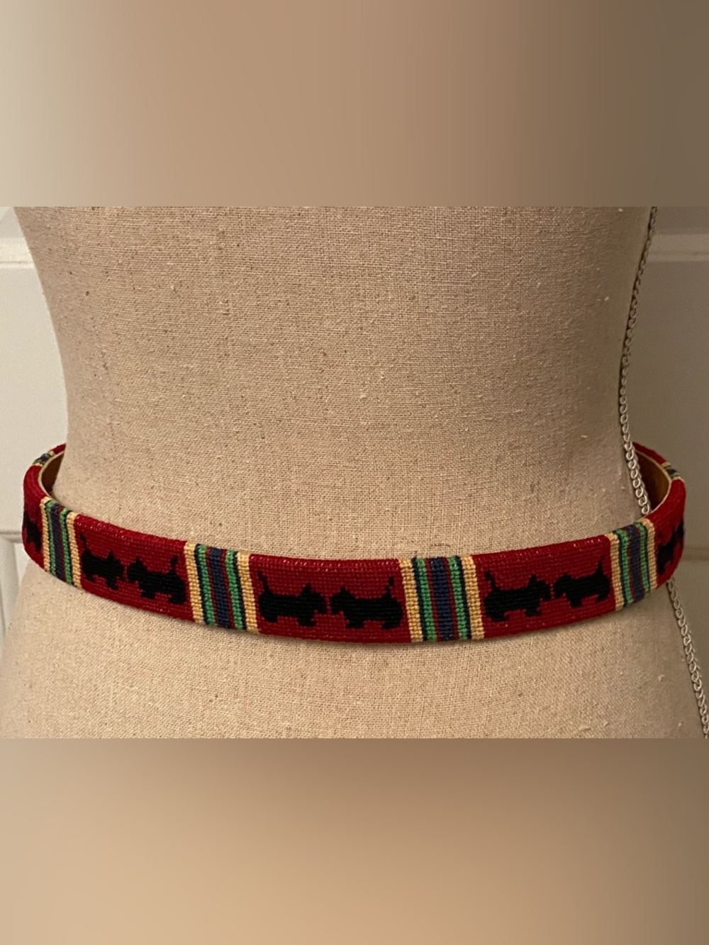 NEEDLEPOINT BELT HAND CRAFTED RED BLACK SCOTTIE DOGS TERRIER LEATHER SIZE 32